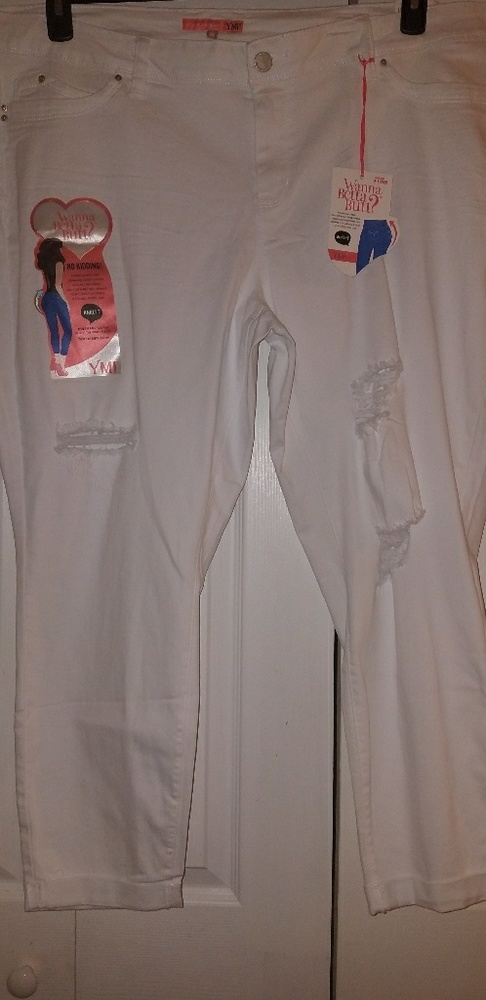 Plus size WannaBettaButt? YMI jeans in white